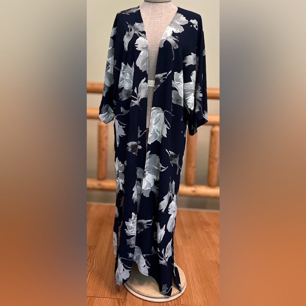 Navy & Silver Floral Kimono Duster – Size M